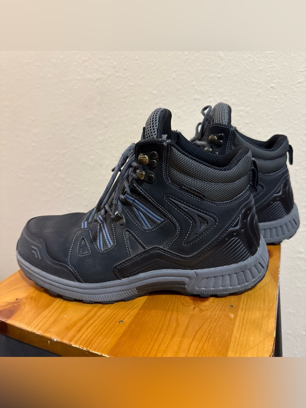Orthodox Men's Hiking  Black and Gray Lace-Up High-Top Utility Boots